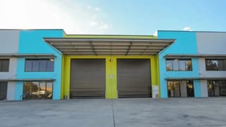 33 Nealdon Drive Meadowbrook QLD 4131