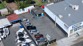 60 Brisbane Road Labrador QLD 4215