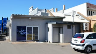 2/96 John St Singleton NSW 2330