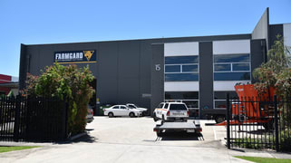 15 Paraweena Drive Truganina VIC 3029