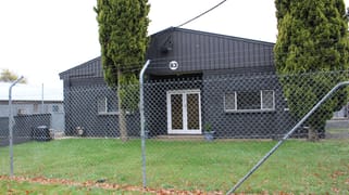 63 Urquhart Street Woodend VIC 3442