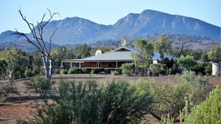 52 Flinders Ranges Way, Wilpena Pound Hawker SA 5434