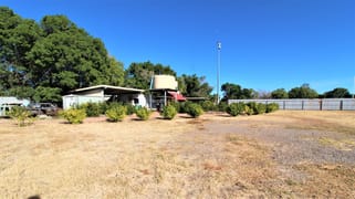 2 Ryan Rd Mount Isa QLD 4825