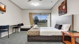 Premium Accommodation/1-10/160 Egerton St Emerald QLD 4720