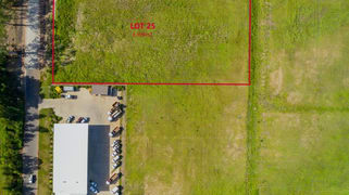 WHOLE OF PROPERTY/Lot 25 Foster Street Gracemere QLD 4702
