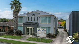 18 Main Street Pakenham VIC 3810