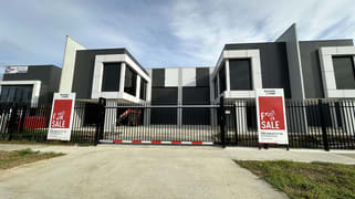 2/3 Hampden Road Cranbourne West VIC 3977