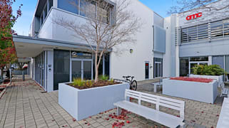 2/12 Cowcher Place Belmont WA 6104