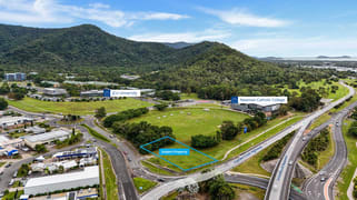 102-104 McGregor Road Smithfield QLD 4878