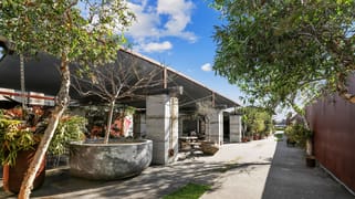 54 Currumbin Creek Road Currumbin Waters QLD 4223 54 Currumbin Creek Road Currumbin Waters QLD 4223