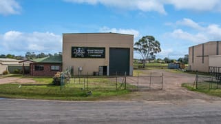 11 Princes Highway Stratford VIC 3862