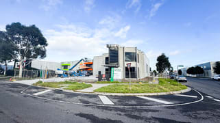 2 Morialta Road Cranbourne West VIC 3977