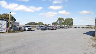 84 Mills Road Braeside VIC 3195