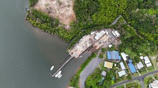 1 Esplanade Flying Fish Point QLD 4860