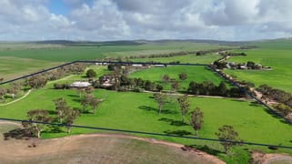 Hummocks Station/45 Barunga Homestead Rd Snowtown SA 5520
