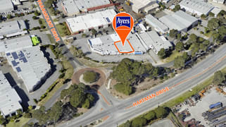 2/8 Paramount Drive Wangara WA 6065