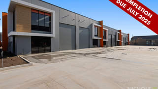 7/30 Faraday Boulevard Cranbourne West VIC 3977