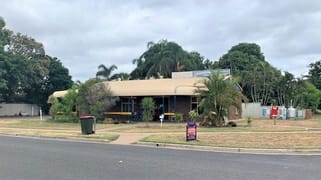49 Roberts St Emerald QLD 4720