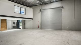 13 Moonah Circuit Brooklyn VIC 3012