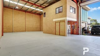 2/10 Mitchell Road Moorebank NSW 2170