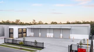 99 Hub Crescent Heathwood QLD 4110