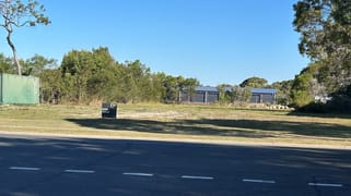 22 Southern Cross Circuit Urangan QLD 4655
