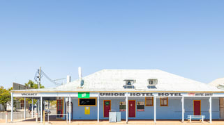 61 Oak Street Barcaldine QLD 4725