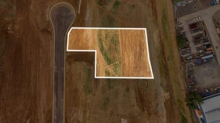 14, 40 Roches Road Withcott QLD 4352