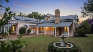 15 Western Avenue Montville QLD 4560 15 Western Avenue Montville QLD 4560