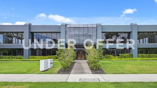 24 Gardiner Road Notting Hill VIC 3168 24 Gardiner Road Notting Hill VIC 3168