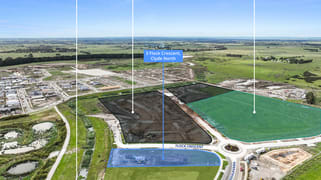 3 Flock Crescent Clyde North VIC 3978