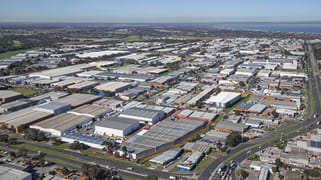 11 Tarnard Drive Braeside VIC 3195