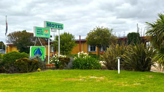 2173 Glenelg Highway Lake Bolac VIC 3351