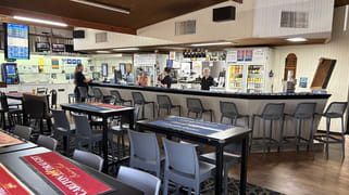 Russell Street Deniliquin NSW 2710 Russell Street Deniliquin NSW 2710