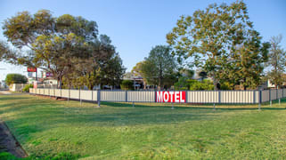 7 Caroline St Mitchell QLD 4465 7 Caroline St Mitchell QLD 4465