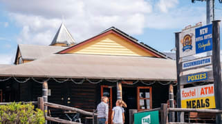 11 Main Street Rubyvale QLD 4702