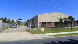 33 Cameron Street Cranbourne VIC 3977