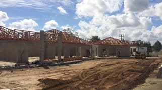 2-4 Middle Road Gracemere QLD 4702