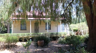 Cottage/344 Ramsay Street Middle Ridge QLD 4350