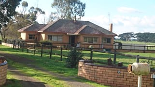 95 Settlement Road Chocolyn VIC 3260