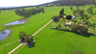 55 Fairbairns Road Yinnar South VIC 3869