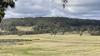 CA 8 Boundary Road Woodend North VIC 3442