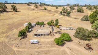 190 Page Road Quindanning WA 6391