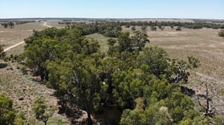 'Ughatumbia & Jinark Tooranie Road (via Swan Hill Mallan NSW 2734