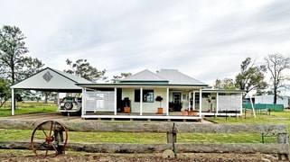 465 Bourbah Rd "Buena Vista" Road Collie NSW 2827