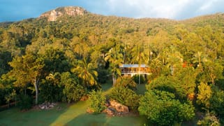 128 Castle Rock Road Byfield QLD 4703