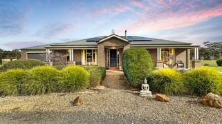 63 Crameri Road Carisbrook VIC 3464