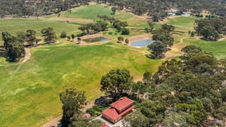 136 Emu Flat Road Clare SA 5453
