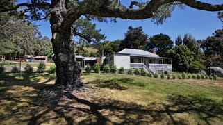 70 Powells Road Nulla Vale VIC 3435