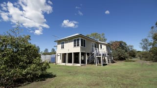 30 Topaz Crescent Lockyer Waters QLD 4311